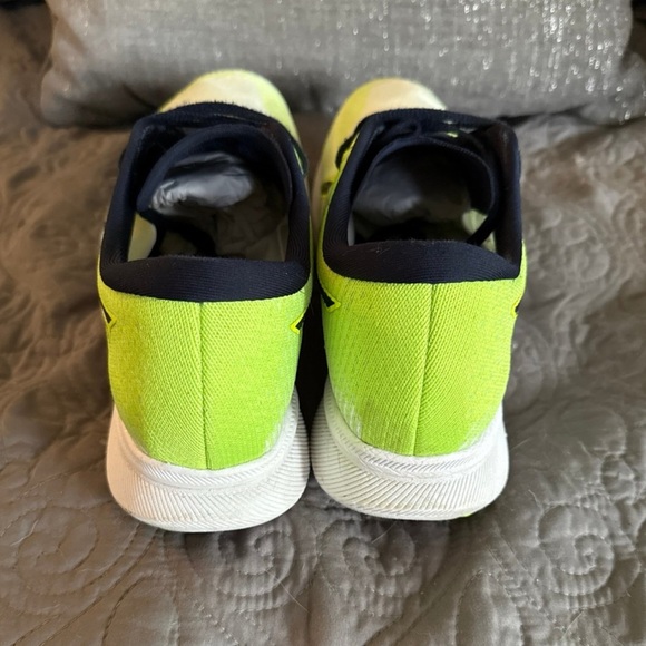 ASICS Magic Speed Running Shoes - Picture 4 of 6